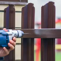 Монтаж забора